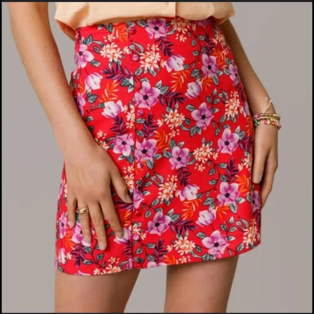 NWT Francesca's mi ami Coral Orange Lori Floral Button Mini Skirt Size Large